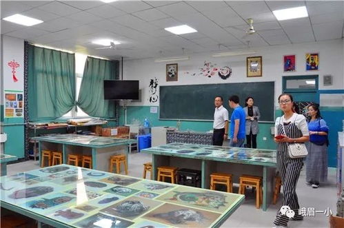 峨眉一小艺术教师赴成都戈多艺术学校参访学习，助力省级艺术特色学校创建